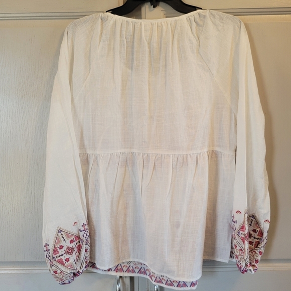 Savanna Jane White Pink Embroidered Flowy Peasant Blouse Top - Picture 2 of 4